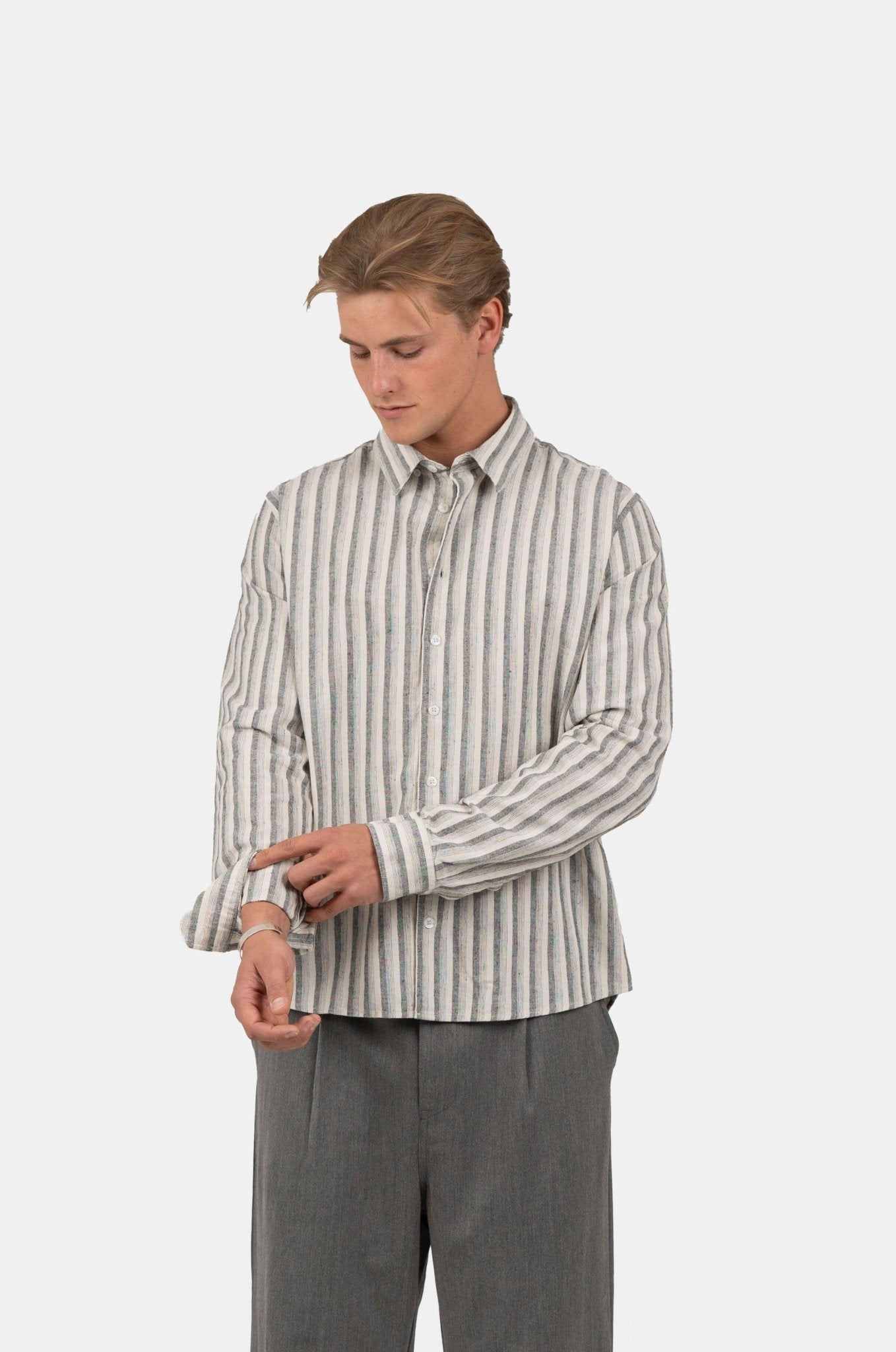 Langærmet Hørskjorte Sort Stribet | Skagen-clothing.dk